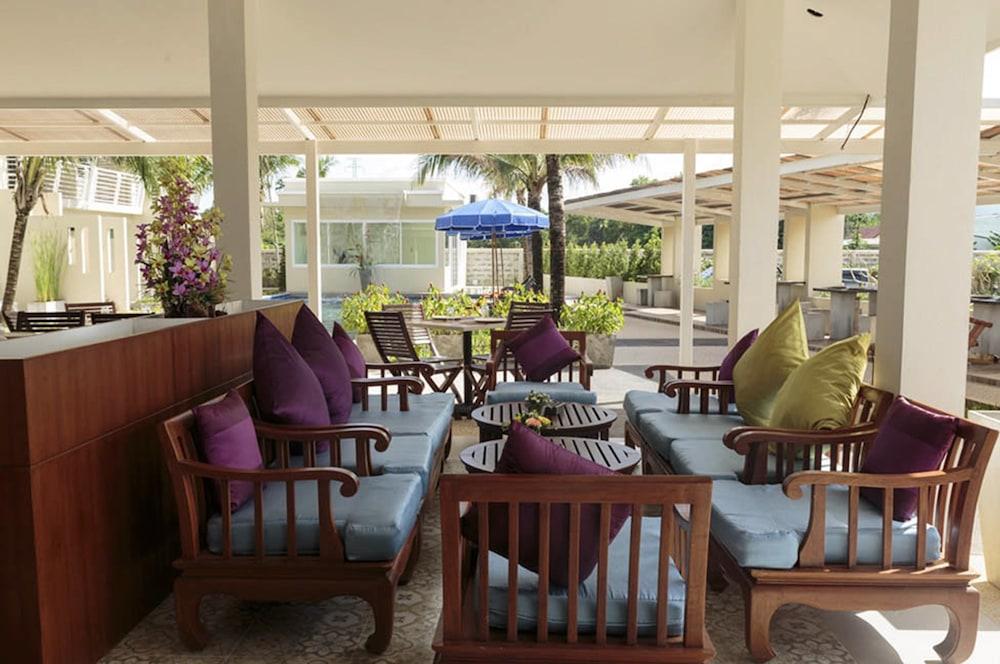 Impress Resort Thalang Exterior foto